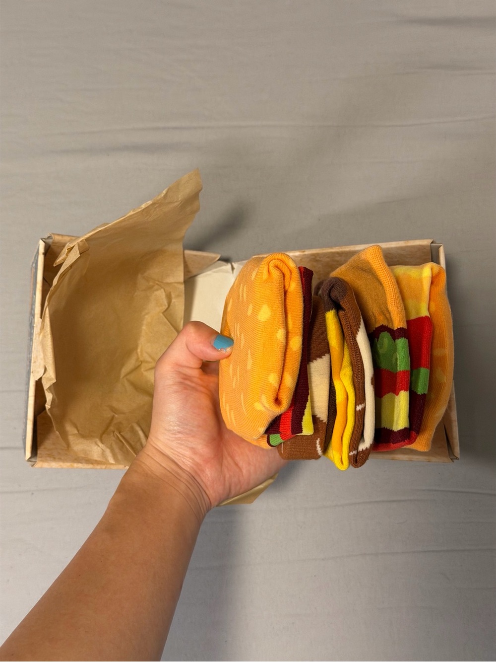 Burger socks - Picture 2 of 4